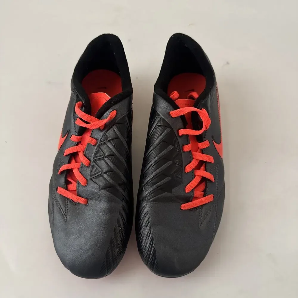 Nike T90 Total 90 Soccer Cleats 2012 Unisex Size 7